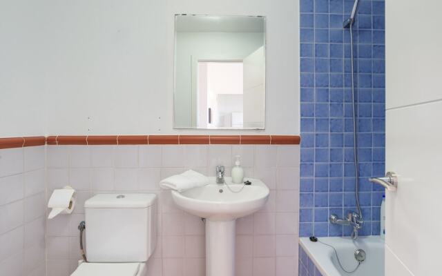 MalagaSuite Higueron Beach&Pool Apartment