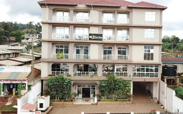 The Junction Hotel & Suites