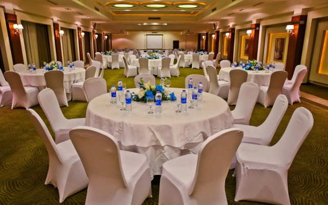 Charmillion Club Resort