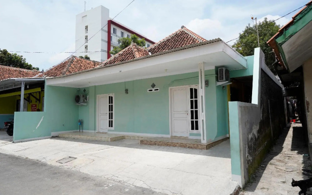 OYO 91389 Anggrek Residence Syariah