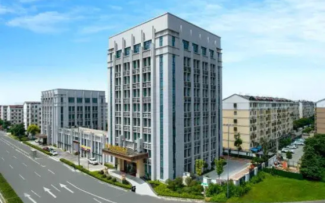Vienna International Hotel (Huai'an Lianshui Development Zone High-speed Railway Station)
