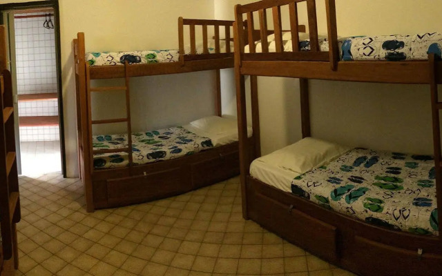 Get Up Hostel
