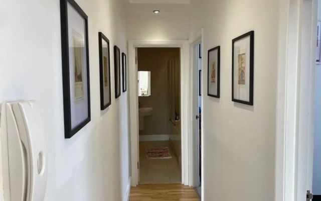 Radiant 2 Bedroom Flat in New Cross - Converted Pub