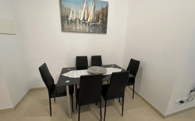 Apartamentos Royal Suites by Croma