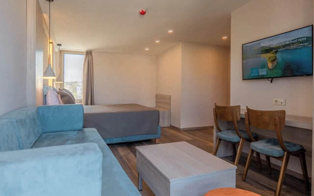 Wellnest Hotel
