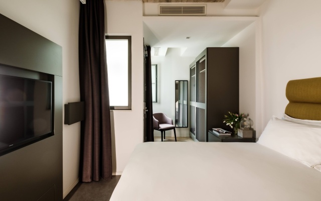19 Rooms