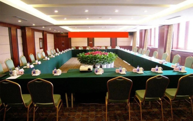 Right Day City Hotel