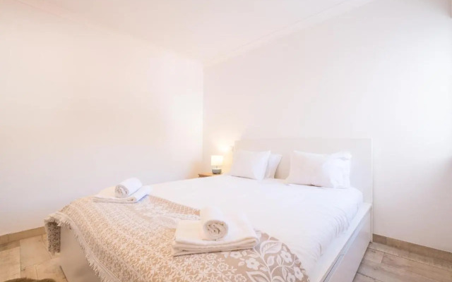 #089 Lovely Flat near Beach Olhos de Agua