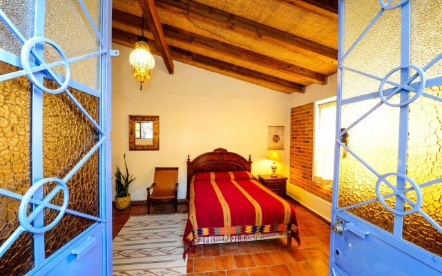 Casa Aurora Garden Retreat