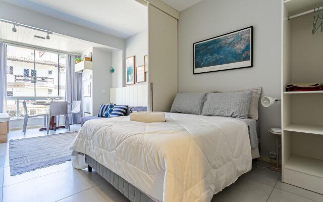 Studio aconchegante a 300m da praia Jurerê EBT108