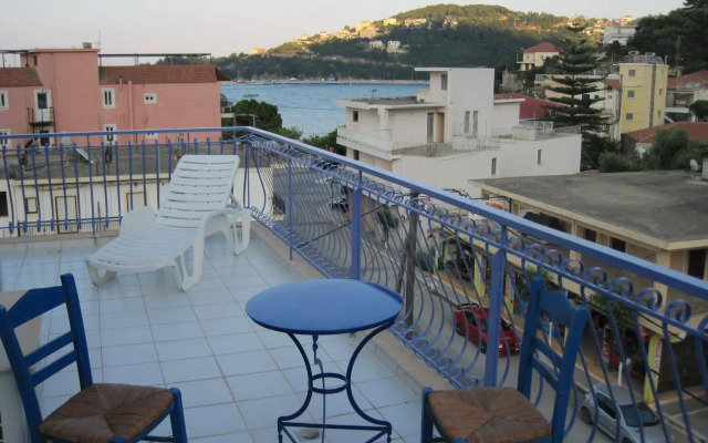 Anemos Studios & Apartments