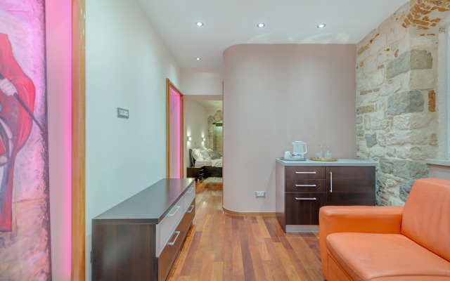 Palace Suites Heritage Hotel – Adults Only
