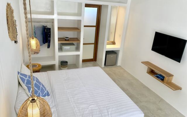 Seaesta Komodo Hotel & Hostel