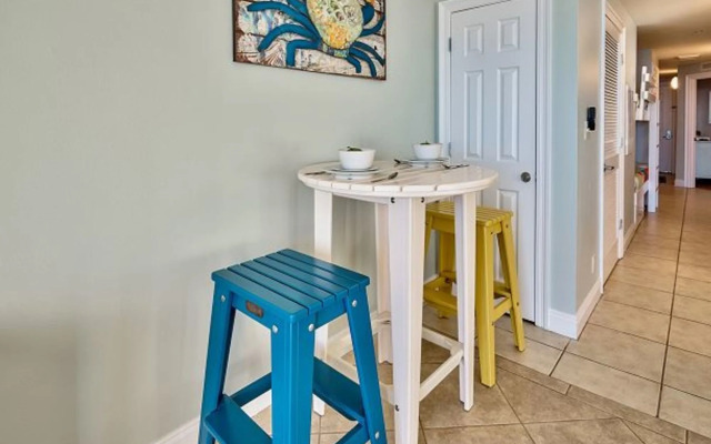 Calypso 303W 716061 by RedAwning