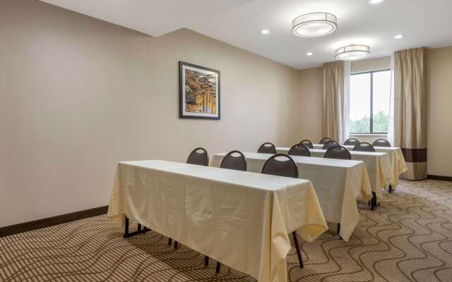 Comfort Inn & Suites Lenoir Hwy 321 Northern Foothills