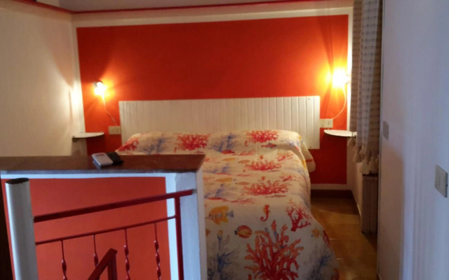 Ustica Tour Apartments and Villas