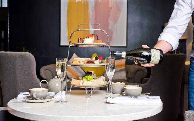 voco Oxford Spires by IHG
