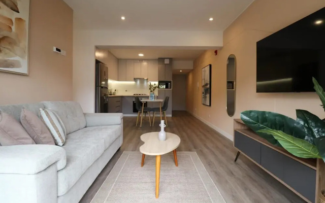 w Brilliant 2BR w Balcony in Miraflores