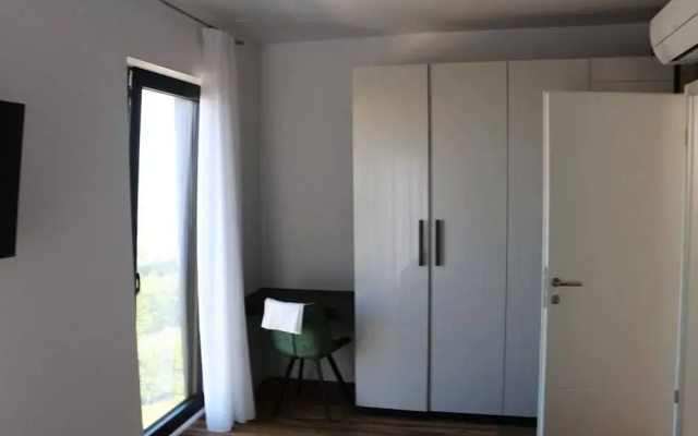 Charming One-bedroom Apartment in Ugljan