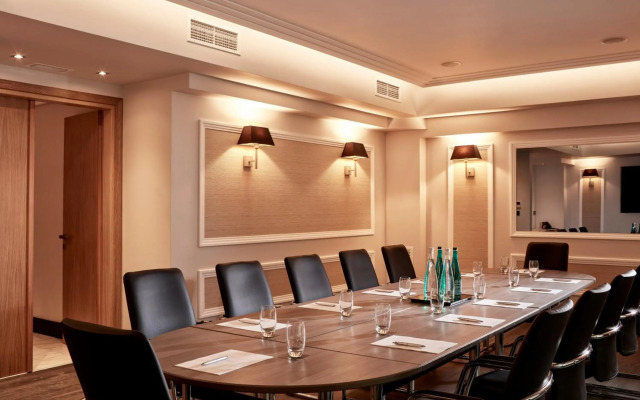 Antigon Urban Chic Hotel