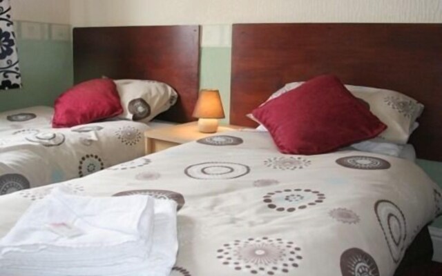 New Promenade hotel