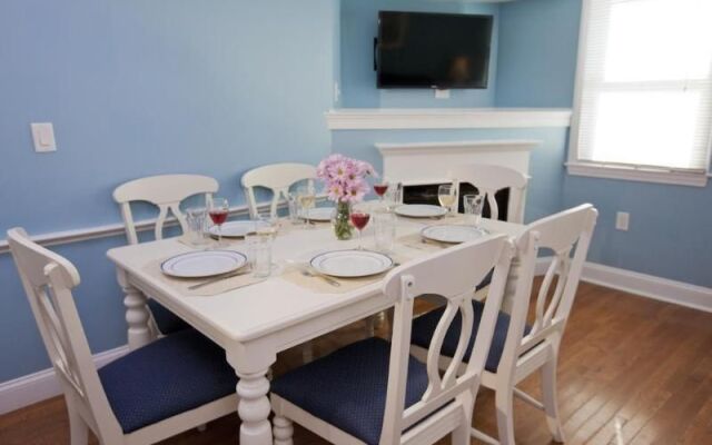 Edgewater Beach Resort, a VRI resort