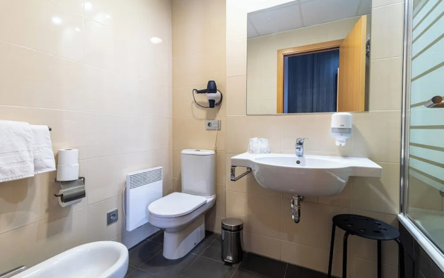 Hotel Abades Via Norte