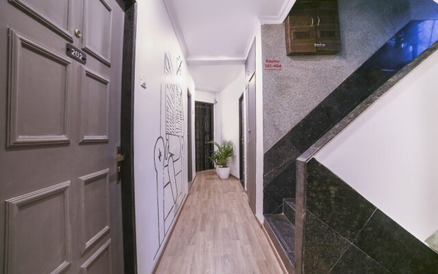 OYO Flagship 573 Chakala Sahar Road