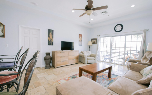 Vistalmar Beach Resort