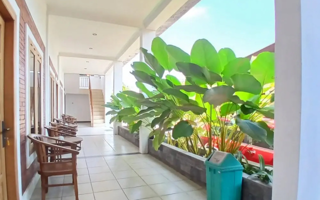 Kenewae Living Near Alun-Alun Wonosari Mitra RedDoorz