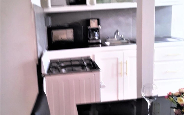 Annabelle's Apartments