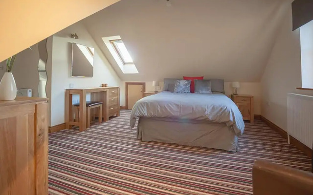 Lyde Cross Coach House