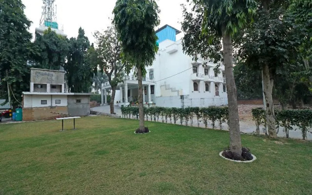 OYO 26911 Kcg Hotels