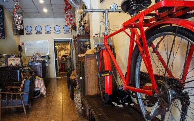Speakeasy Homestay