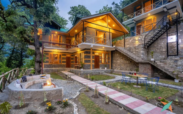 Zostel Homes Tirthan - Gushaini
