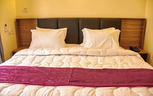 Debayview Hotel