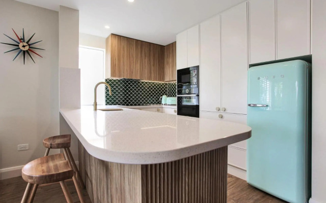 Aquarius Apartment 9