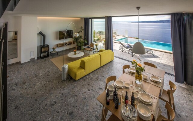Beautiful Home in Brela With Outdoor Swimming Pool, Wifi and 3 Bedrooms