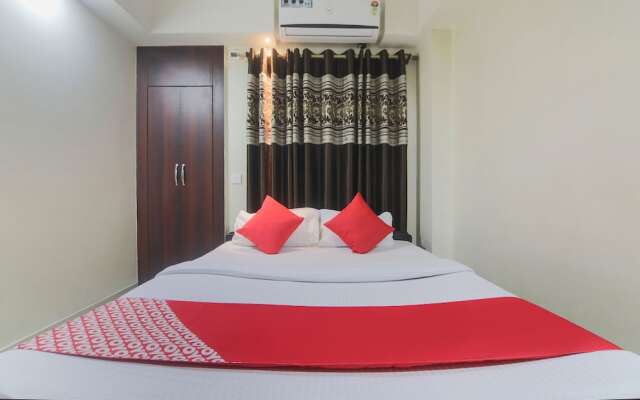 Oyo 23403 Hotel Rashmi