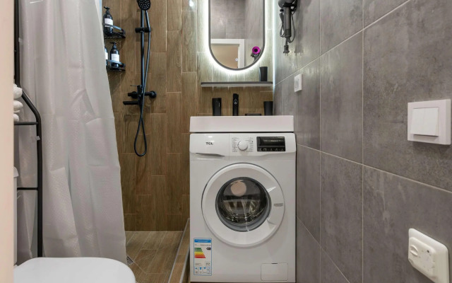 Метры в центре на улице Гатчинская 2/54