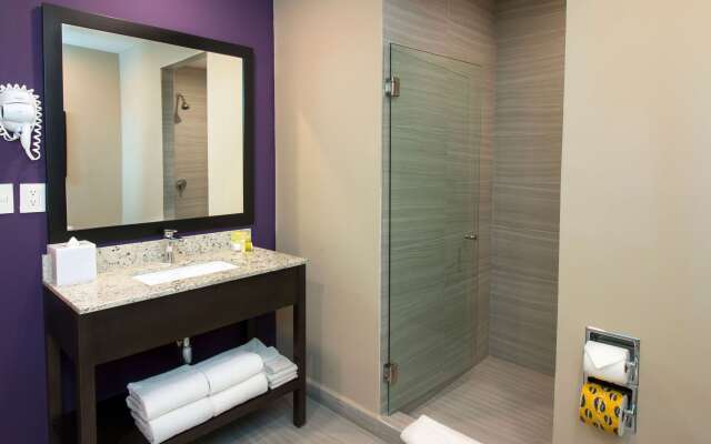 CHN Hotel Monterrey Aeropuerto, Trademark by Wyndham
