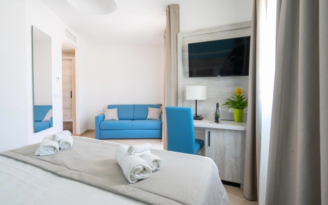 Отель Red Sun Village