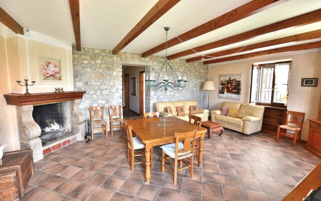 Apartment With Pool Ai Pignoi Ground F