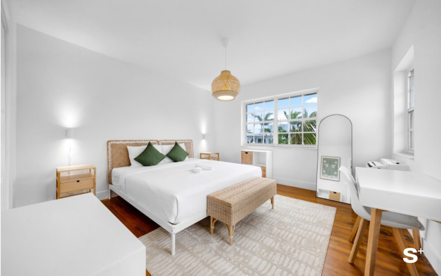 Spacious 1BD Beachside Apt -Free Parking