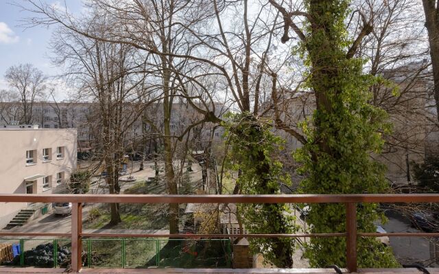 Gagarina Studio With Balcony by Renters