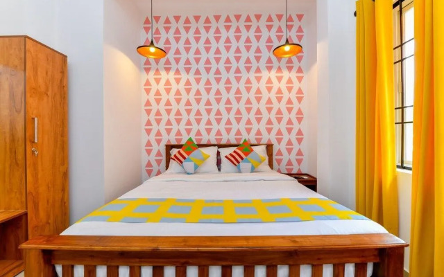 White House by OYO Rooms