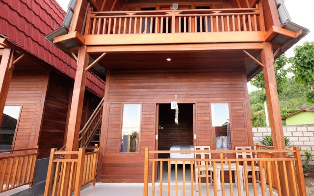 Adara Beach Hut