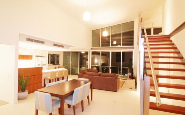 Peninsula Airlie Beach