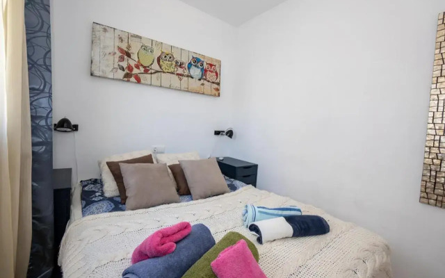 Marina Bella 1F Menyber