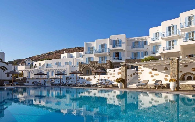 Manoulas Beach Mykonos Resort